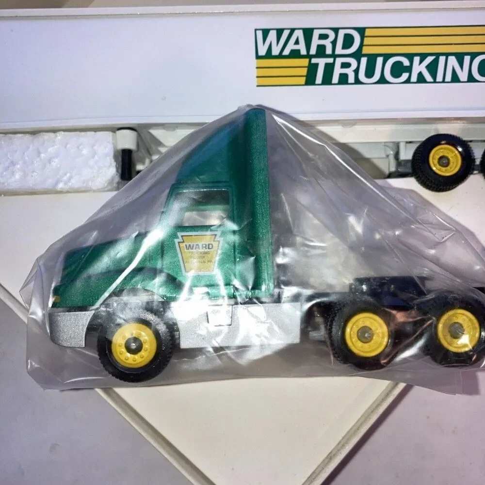 Vintage Winross Ward Trucking Tractor Trailer 1/64